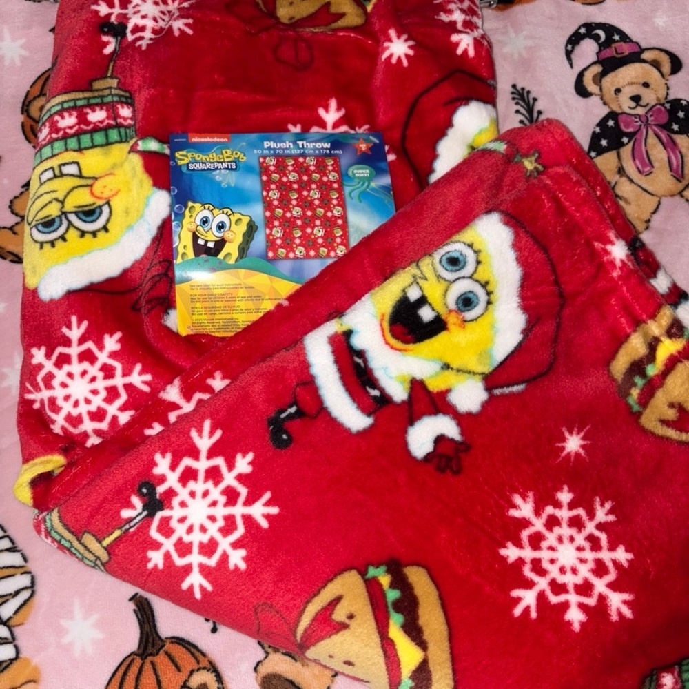 SpongeBob SquarePants Red Holiday Throw Blanket